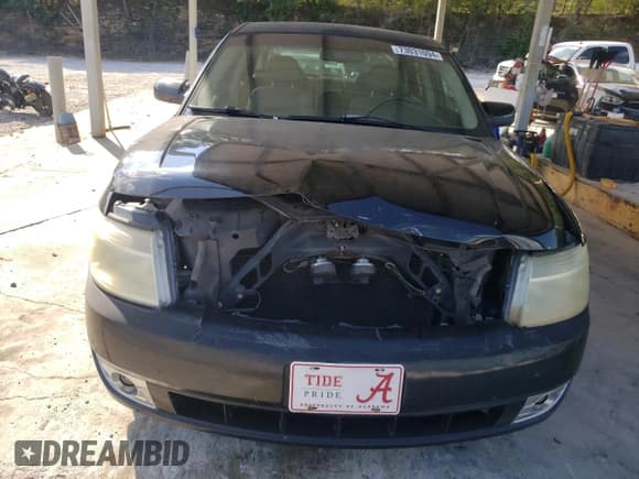 ✅ 2008 Ford Taurus SEL • VIN: 1FAHP24W08G163586 • Лот: 73031094. Опубликован ранее на Copart с пробегом 186 034 миль. Бесплатный доступ к архиву аукционных продаж из США и подробный отчёт об истории автомобиля на DreamBid. Изображение 5.