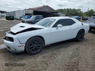 ✅ 2023 Dodge Challenger SXT • VIN: 2C3CDZAG1PH550190 • Lot: 54818244. Wystawiony na Copart z przebiegiem 10 934 mil. Bezpłatny archiwum sprzedaży aukcyjnych z USA i szczegółowy raport historii pojazdu na DreamBid. Zdjęcie 1.