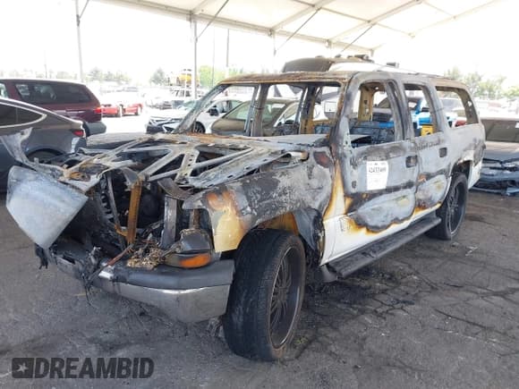 ✅ 2005 Chevrolet Suburban LT • VIN: 3GNEC16Z75G179270 • Lot: 42433489. Listed on IAAI with Not provided. Free auction sales archive from the USA and detailed vehicle history report at DreamBid. Image 6.