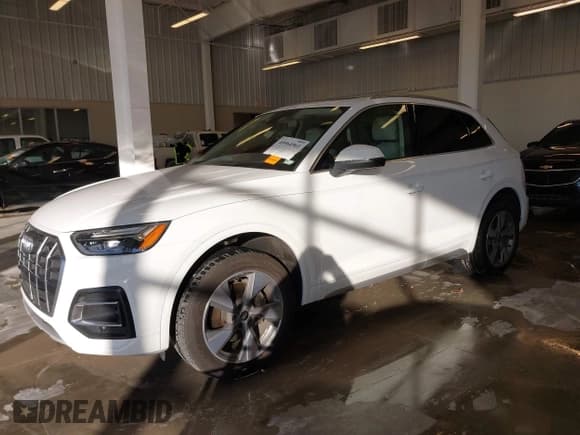 ✅ 2023 Audi Q5 Premium Plus • VIN: WA1BBAFY1P2020434 • Lot: 40964961. Listed on IAAI with 26,606 mi. Free auction sales archive from the USA and detailed vehicle history report at DreamBid. Image 2.