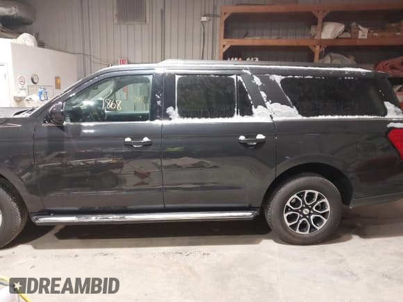 ✅ 2023 Ford Expedition Max XLT • VIN: 1FMJK1J89PEA60330 • Lot: 41381868. Wystawiony na IAAI z przebiegiem 37 240 mil. Bezpłatny archiwum sprzedaży aukcyjnych z USA i szczegółowy raport historii pojazdu na DreamBid. Zdjęcie 14.
