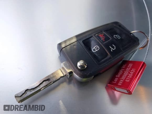 ✅ 2019 Volkswagen Tiguan S • VIN: 3VV1B7AX1KM101407 • Lot: 42032761. Listed on IAAI with 51,868 mi. Free auction sales archive from the USA and detailed vehicle history report at DreamBid. Image 11.