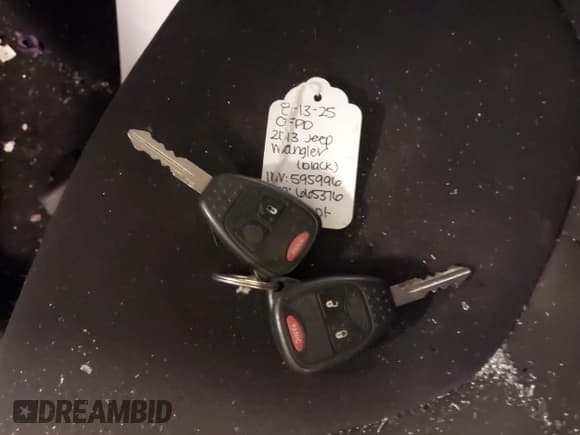 ✅ 2013 Jeep Wrangler Unlimited Sahara • VIN: 1C4BJWEGXDL665376 • Lot: 43014582. Wystawiony na IAAI z przebiegiem 117 852 mil. Bezpłatny archiwum sprzedaży aukcyjnych z USA i szczegółowy raport historii pojazdu na DreamBid. Zdjęcie 11.