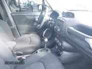 ✅ 2017 Jeep Renegade Sport • VIN: ZACCJBAH3HPF38935 • Lot: 41752943. Listed on IAAI with 97,532 mi. Free auction sales archive from the USA and detailed vehicle history report at DreamBid. Image 5.