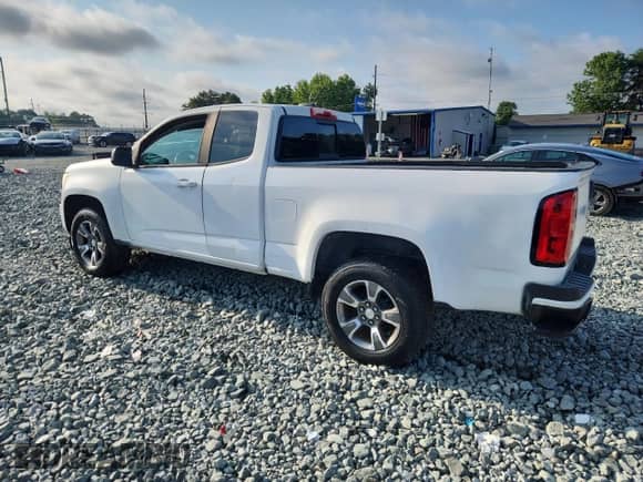2018 Chevrolet Colorado 4WD Z71 with VIN 1GCHTDEN1J1178954, listed as a Copart auction lot 63001815 with 43,399 mi miles and Clean title. Bid and sale history available at DreamBid. Image 2.
