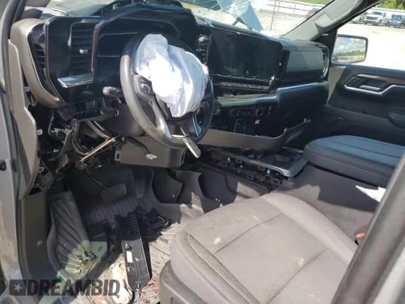 ✅ 2023 Chevrolet Silverado 1500 LT Trail Boss • VIN: 3GCUDFE86PG263591 • Lot: 70308915. Wystawiony na Copart z przebiegiem Nie podano. Bezpłatny archiwum sprzedaży aukcyjnych z USA i szczegółowy raport historii pojazdu na DreamBid. Zdjęcie 8.