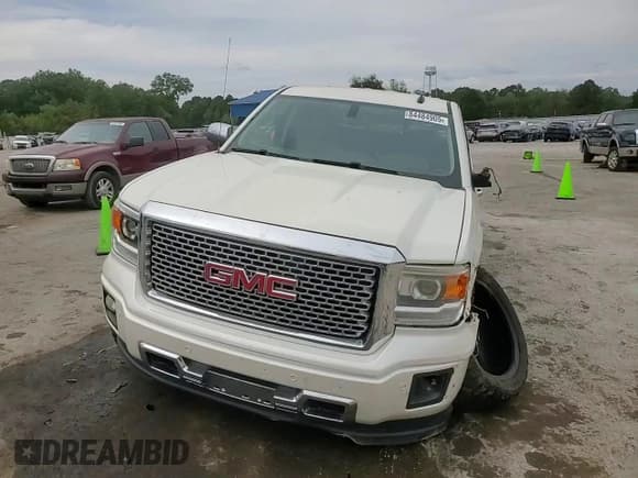 ✅ 2014 GMC Sierra 1500 Denali • VIN: 3GTU2WEC7EG405177 • Lot: 84484905. Wystawiony na Copart z przebiegiem 152 824 mil. Bezpłatny archiwum sprzedaży aukcyjnych z USA i szczegółowy raport historii pojazdu na DreamBid. Zdjęcie 13.