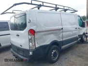 ✅ 2023 Ford Transit • VIN: 1FTKE1Y89PKA06985 • Lot: 42892796. Wystawiony na IAAI z przebiegiem 26 216 mil. Bezpłatny archiwum sprzedaży aukcyjnych z USA i szczegółowy raport historii pojazdu na DreamBid. Zdjęcie 4.