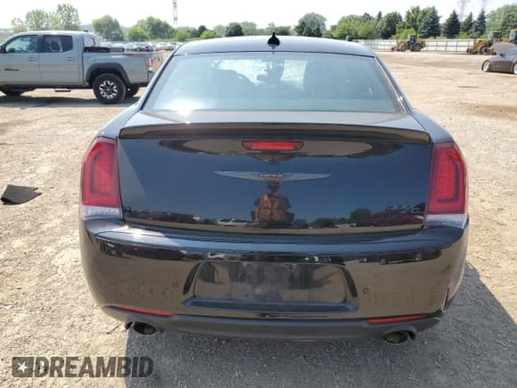 ✅ 2023 Chrysler 300 C • VIN: 2C3CCAPJ2PH542445 • Лот: 64880055. Опубликован ранее на Copart с пробегом 23 204 миль. Бесплатный доступ к архиву аукционных продаж из США и подробный отчёт об истории автомобиля на DreamBid. Изображение 6.