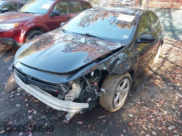 2015 Dodge Dart SXT with VIN 1C3CDFBB8FD265046, listed as a IAAI auction lot 43591048 with 221,078 mi miles and . Bid and sale history available at DreamBid. Image 6.