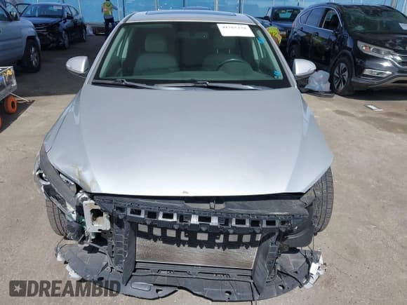 ✅ 2017 Hyundai Elantra Limited • VIN: 5NPD84LF9HH057863 • Lot: 41765378. Listed on IAAI with 80,646 mi. Free auction sales archive from the USA and detailed vehicle history report at DreamBid. Image 13.