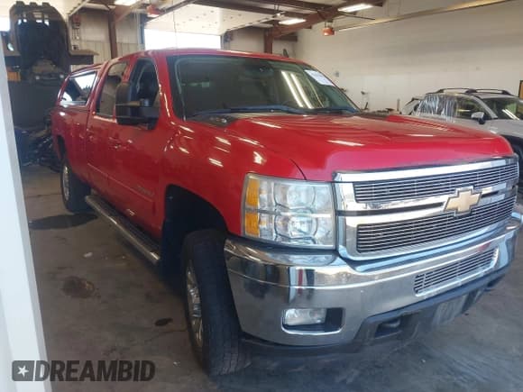 ✅ 2011 Chevrolet Silverado 2500HD LTZ • VIN: 1GC1KYC89BF206559 • Lot: 42639694. Listed on IAAI with 127,697 mi. Free auction sales archive from the USA and detailed vehicle history report at DreamBid. Image 1.