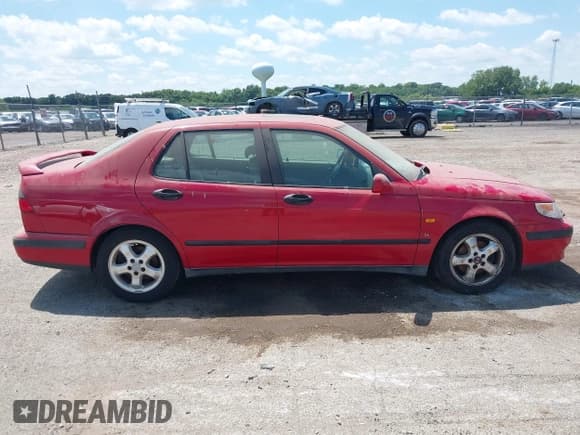 ✅ 1999 Saab 9-5 • VIN: YS3EF48E0X3074189 • Лот: 42639450. Опубликован ранее на IAAI с пробегом 147 575 миль. Бесплатный доступ к архиву аукционных продаж из США и подробный отчёт об истории автомобиля на DreamBid. Изображение 13.