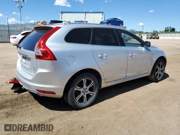 ✅ 2014 Volvo XC60 R-Design Premier Plus • VIN: YV4902DZ2E2539322 • Lot: 80289225. Listed on Copart with 114,420 mi. Free auction sales archive from the USA and detailed vehicle history report at DreamBid. Image 3.