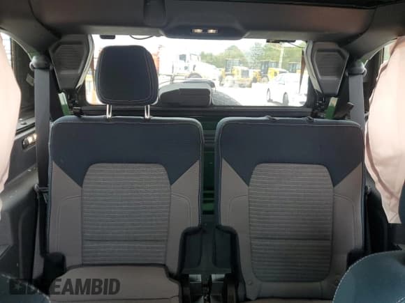 ✅ 2023 Ford Bronco • VIN: 1FMDE5AP1PLB20485 • Lot: 71478364. Wystawiony na Copart z przebiegiem 31 646 mil. Bezpłatny archiwum sprzedaży aukcyjnych z USA i szczegółowy raport historii pojazdu na DreamBid. Zdjęcie 10.