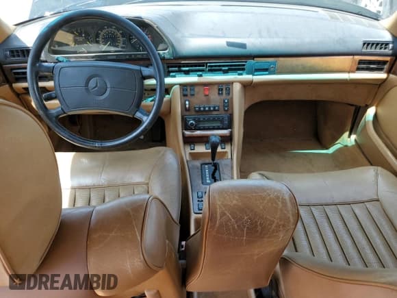 ✅ 1987 Mercedes-Benz 560 • VIN: WDBCA39D7HA359738 • Lot: 65280785. Listed on Copart with 221,154 mi. Free auction sales archive from the USA and detailed vehicle history report at DreamBid. Image 8.