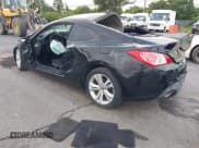 ✅ 2012 Hyundai Genesis Coupe 2.0T • VIN: KMHHT6KD9CU066018 • Lot: 42739170. Wystawiony na IAAI z przebiegiem 84 945 mil. Bezpłatny archiwum sprzedaży aukcyjnych z USA i szczegółowy raport historii pojazdu na DreamBid. Zdjęcie 3.