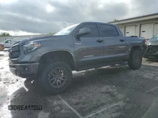✅ 2019 Toyota Tundra SR5 • VIN: 5TFDY5F18KX783683 • Лот: 85691305. Опубликован ранее на Copart с пробегом 56 398 миль. Бесплатный доступ к архиву аукционных продаж из США и подробный отчёт об истории автомобиля на DreamBid. Изображение 1.