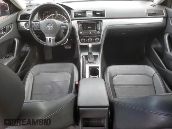 ✅ 2012 Volkswagen Passat SE • VIN: 1VWBP7A30CC011991 • Lot: 92052265. Listed on Copart with 132,851 mi. Free auction sales archive from the USA and detailed vehicle history report at DreamBid. Image 8.