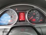 ✅ 2007 Audi Q7 • VIN: WA1AV74L27D010786 • Lot: 87019824. Wystawiony na Copart z przebiegiem 173 909 mil. Bezpłatny archiwum sprzedaży aukcyjnych z USA i szczegółowy raport historii pojazdu na DreamBid. Zdjęcie 9.