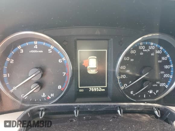 ✅ 2018 Toyota RAV4 XLE • VIN: 2T3RFREV6JW825651 • Лот: 66492515. Опубликован ранее на Copart с пробегом 76 952 миль. Бесплатный доступ к архиву аукционных продаж из США и подробный отчёт об истории автомобиля на DreamBid. Изображение 9.