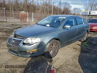 ✅ 2008 Volkswagen Passat 2.0T • VIN: WVWEK73C68P028158 • Лот: 96832035. Опубликован ранее на Copart с пробегом 192 931 миль. Бесплатный доступ к архиву аукционных продаж из США и подробный отчёт об истории автомобиля на DreamBid. Изображение 1.