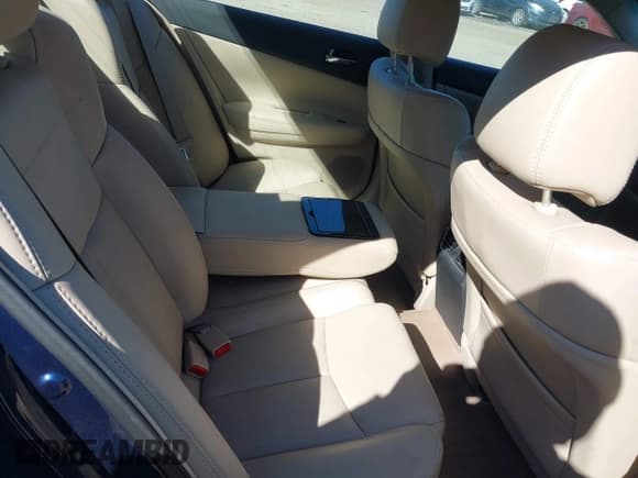 ✅ 2013 Nissan Maxima SV • VIN: 1N4AA5AP4DC846717 • Lot: 43475422. Listed on IAAI with 101,618 mi. Free auction sales archive from the USA and detailed vehicle history report at DreamBid. Image 8.