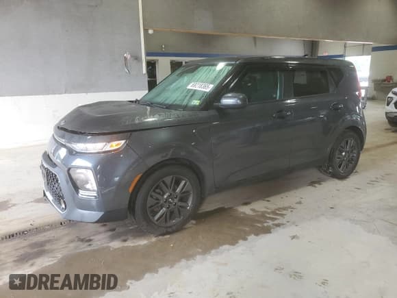 ✅ 2021 Kia Soul EX • VIN: KNDJ33AU5M7772618 • Lot: 69218365. Listed on Copart with 57,528 mi. Free auction sales archive from the USA and detailed vehicle history report at DreamBid. Image 1.