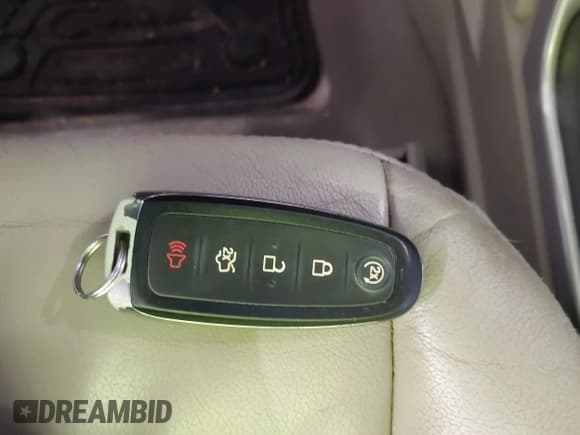 ✅ 2013 Ford C-Max SEL • VIN: 1FADP5BU4DL540861 • Lot: 42440095. Wystawiony na IAAI z przebiegiem 126 228 mil. Bezpłatny archiwum sprzedaży aukcyjnych z USA i szczegółowy raport historii pojazdu na DreamBid. Zdjęcie 11.