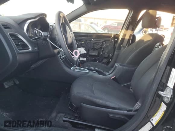 ✅ 2014 Dodge Avenger SE • VIN: 1C3CDZAB0EN215415 • Лот: 42029915. Опубликован ранее на Copart с пробегом 163 201 миль. Бесплатный доступ к архиву аукционных продаж из США и подробный отчёт об истории автомобиля на DreamBid. Изображение 7.