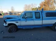 ✅ 1996 Ford F-250 • VIN: 1FTHX26G5TEA28785 • Lot: 41447351. Wystawiony na IAAI z przebiegiem 178 150 mil. Bezpłatny archiwum sprzedaży aukcyjnych z USA i szczegółowy raport historii pojazdu na DreamBid. Zdjęcie 13.
