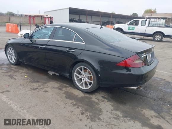 ✅ 2006 Mercedes-Benz CLS 500 • VIN: WDDDJ75X26A052011 • Lot: 43806450. Listed on IAAI with 166,454 mi. Free auction sales archive from the USA and detailed vehicle history report at DreamBid. Image 3.