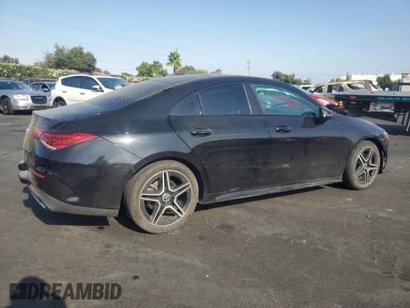 2021 Mercedes-Benz CLA 250 z VIN W1K5J4GBXMN188168, wystawiony jako Copart lot #68512475 z przebiegiem 63 544 mil mil oraz Szkoda całkowita • Salvage title. Historia ofert i sprzedaży dostępna na DreamBid. Obrazek 3.