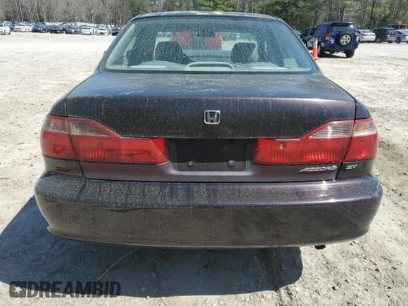 ✅ 1998 Honda Accord EX • VIN: 1HGCG5557WA244226 • Лот: 50425025. Опубликован ранее на Copart с пробегом 160 348 миль. Бесплатный доступ к архиву аукционных продаж из США и подробный отчёт об истории автомобиля на DreamBid. Изображение 6.
