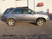 ✅ 2002 Lexus RX 300 • VIN: JTJGF10U720131920 • Lot: 43673024. Wystawiony na IAAI z przebiegiem 293 837 mil. Bezpłatny archiwum sprzedaży aukcyjnych z USA i szczegółowy raport historii pojazdu na DreamBid. Zdjęcie 16.