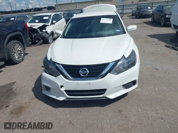 ✅ 2016 Nissan Altima SR • VIN: 1N4AL3AP4GC235119 • Lot: 43379591. Listed on IAAI with 165,546 mi. Free auction sales archive from the USA and detailed vehicle history report at DreamBid. Image 12.