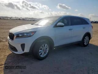 ✅ 2020 Kia Sorento S • VIN: 5XYPG4A58LG612229 • Лот: 65807675. Опубликован ранее на Copart с пробегом 72 248 миль. Бесплатный доступ к архиву аукционных продаж из США и подробный отчёт об истории автомобиля на DreamBid. Изображение 1.