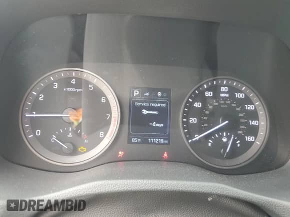 2018 Hyundai Tucson Value z VIN KM8J33A26JU784560, wystawiony jako Copart lot #61024255 z przebiegiem 111 219 mil mil oraz Czysty tytuł • Clean title. Historia ofert i sprzedaży dostępna na DreamBid. Obrazek 9.