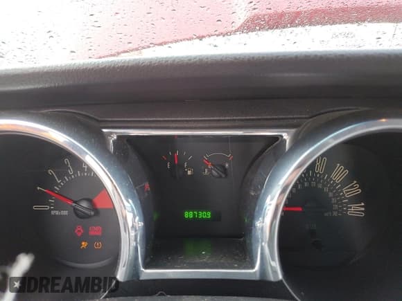 ✅ 2009 Ford Mustang GT • VIN: 1ZVHT82H795130785 • Lot: 71597715. Wystawiony na Copart z przebiegiem 88 730 mil. Bezpłatny archiwum sprzedaży aukcyjnych z USA i szczegółowy raport historii pojazdu na DreamBid. Zdjęcie 9.