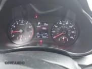 ✅ 2020 Kia Rio S • VIN: 3KPA25AD1LE270377 • Lot: 42431937. Wystawiony na IAAI z przebiegiem 56 934 mil. Bezpłatny archiwum sprzedaży aukcyjnych z USA i szczegółowy raport historii pojazdu na DreamBid. Zdjęcie 7.