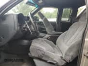 ✅ 2002 GMC Sonoma SLS • VIN: 1GTDT19W028232897 • Lot: 71087885. Wystawiony na Copart z przebiegiem 164 771 mil. Bezpłatny archiwum sprzedaży aukcyjnych z USA i szczegółowy raport historii pojazdu na DreamBid. Zdjęcie 7.