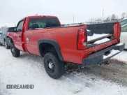 ✅ 2005 Chevrolet Silverado 2500HD Work Truck • VIN: 1GCHK24U95E257271 • Лот: 41284862. Опубликован ранее на IAAI с пробегом 135 839 миль. Бесплатный доступ к архиву аукционных продаж из США и подробный отчёт об истории автомобиля на DreamBid. Изображение 3.