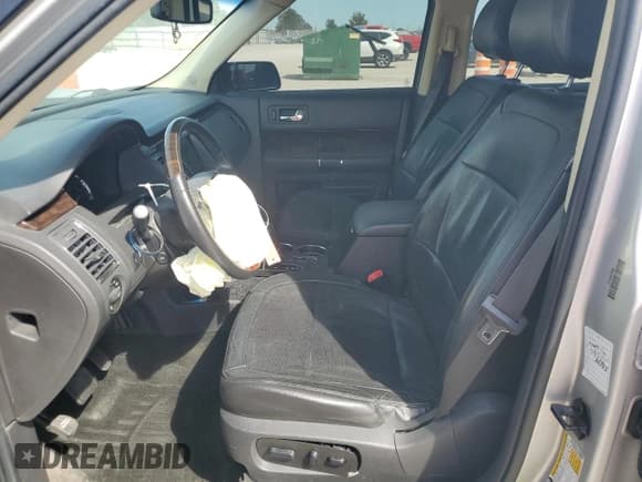 ✅ 2015 Ford Flex Limited • VIN: 2FMHK6D80FBA05881 • Лот: 80225205. Опубликован ранее на Copart с пробегом 145 172 миль. Бесплатный доступ к архиву аукционных продаж из США и подробный отчёт об истории автомобиля на DreamBid. Изображение 7.