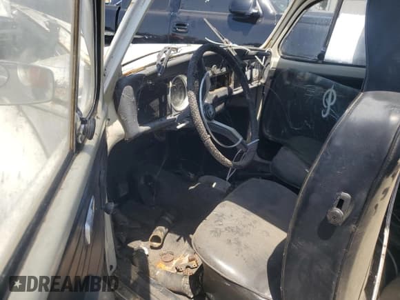 ✅ 1970 Volkswagen Beetle • VIN: 1102116171 • Лот: 59769415. Опубликован ранее на Copart с пробегом 16 849 миль. Бесплатный доступ к архиву аукционных продаж из США и подробный отчёт об истории автомобиля на DreamBid. Изображение 8.