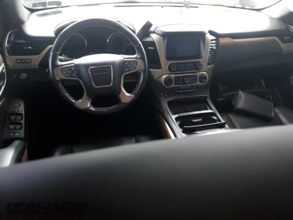 ✅ 2020 GMC Yukon XL Denali • VIN: 1GKS1HKJ6LR127236 • Lot: 76639424. Listed on Copart with 143,579 mi. Free auction sales archive from the USA and detailed vehicle history report at DreamBid. Image 8.