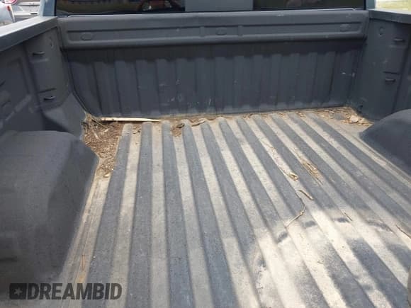 ✅ 2020 Chevrolet Silverado 1500 LT • VIN: 3GCUYDED2LG227493 • Lot: 42639439. Wystawiony na IAAI z przebiegiem 111 273 mil. Bezpłatny archiwum sprzedaży aukcyjnych z USA i szczegółowy raport historii pojazdu na DreamBid. Zdjęcie 18.