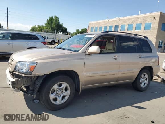 2004 Toyota Highlander с VIN JTEGD21A240075032, выставлен на аукционе Copart как лот 68744285 с пробегом 105 159 миль миль и Списание • Salvage title. История ставок и продаж доступна на DreamBid. Изображение 1.