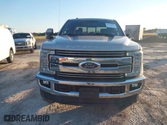 ✅ 2017 Ford F-250 Lariat • VIN: 1FT7W2BT6HEB88523 • Lot: 43711047. Wystawiony na IAAI z przebiegiem 126 918 mil. Bezpłatny archiwum sprzedaży aukcyjnych z USA i szczegółowy raport historii pojazdu na DreamBid. Zdjęcie 12.