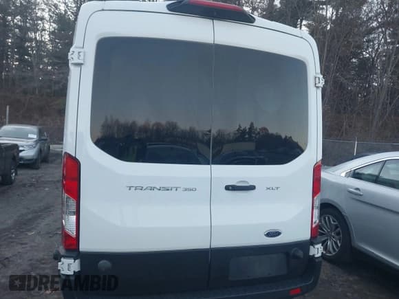 ✅ 2019 Ford Transit Passenger XL • VIN: 1FBAX2CM6KKA99672 • Лот: 41003698. Опубликован ранее на IAAI с пробегом 73 096 миль. Бесплатный доступ к архиву аукционных продаж из США и подробный отчёт об истории автомобиля на DreamBid. Изображение 17.