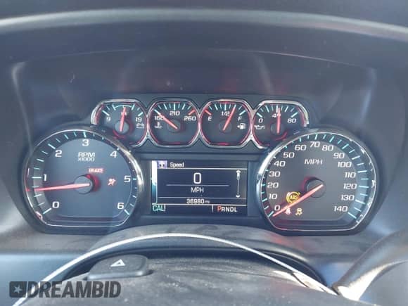 2019 Chevrolet Silverado 1500 LT z VIN 2GCRCPEC4K1119591, wystawiony jako IAAI lot #43316471 z przebiegiem 36 980 mil mil oraz . Historia ofert i sprzedaży dostępna na DreamBid. Obrazek 7.